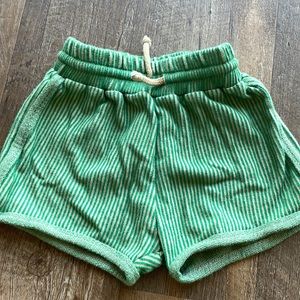 Fin & Vince green shorts